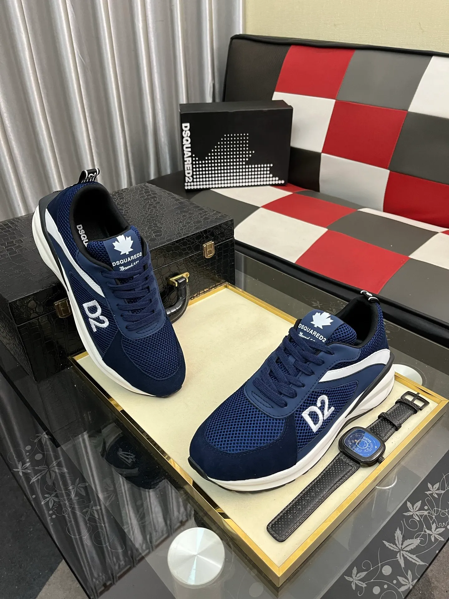 Men's shoes 💰480⌚️⌚️DG's latest popular casual shoes 🔥🔥, the tongue has the brand's iconic details, and the combination of silk cowhide and cow suede enhances the style. Fashionable and versatile, it can complement any look. Create an exquisite design with unique dynamic vitality and modern atmosphere, showing modern elegance. Size: 36-464️⃣colors available